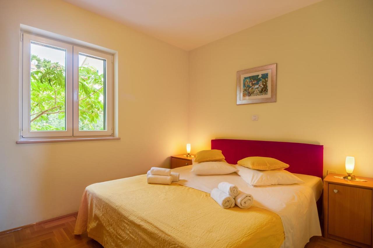 Apartments By The Sea Postira, Brac - 15242 Bagian luar foto