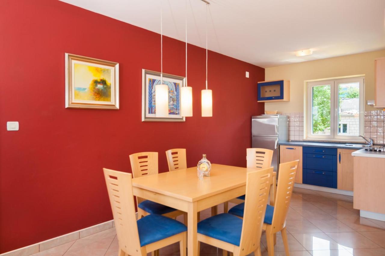 Apartments By The Sea Postira, Brac - 15242 Bagian luar foto