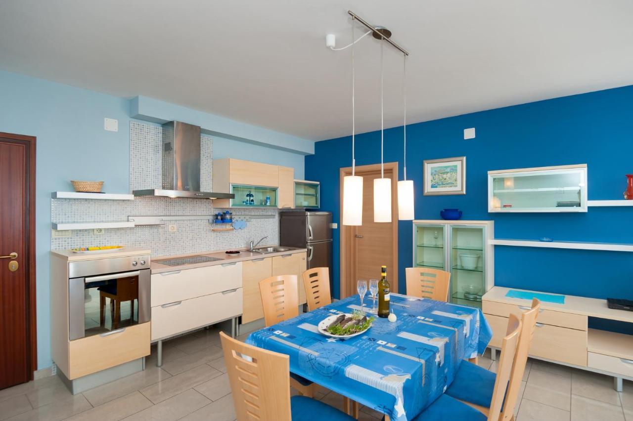 Apartments By The Sea Postira, Brac - 15242 Bagian luar foto
