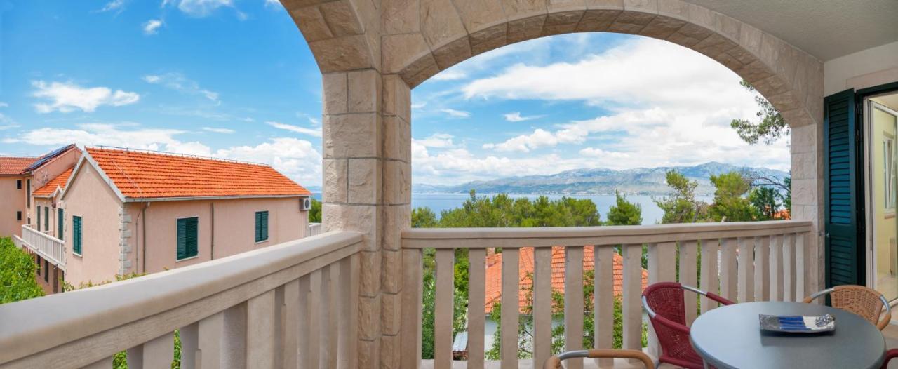 Apartments By The Sea Postira, Brac - 15242 Bagian luar foto